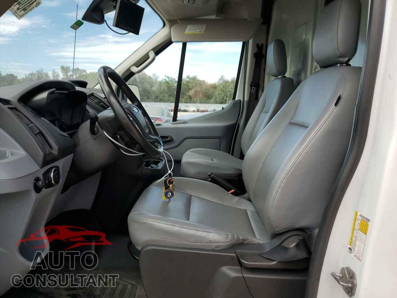 FORD TRANSIT 2017 - 1FTYR2CM5HKA20103
