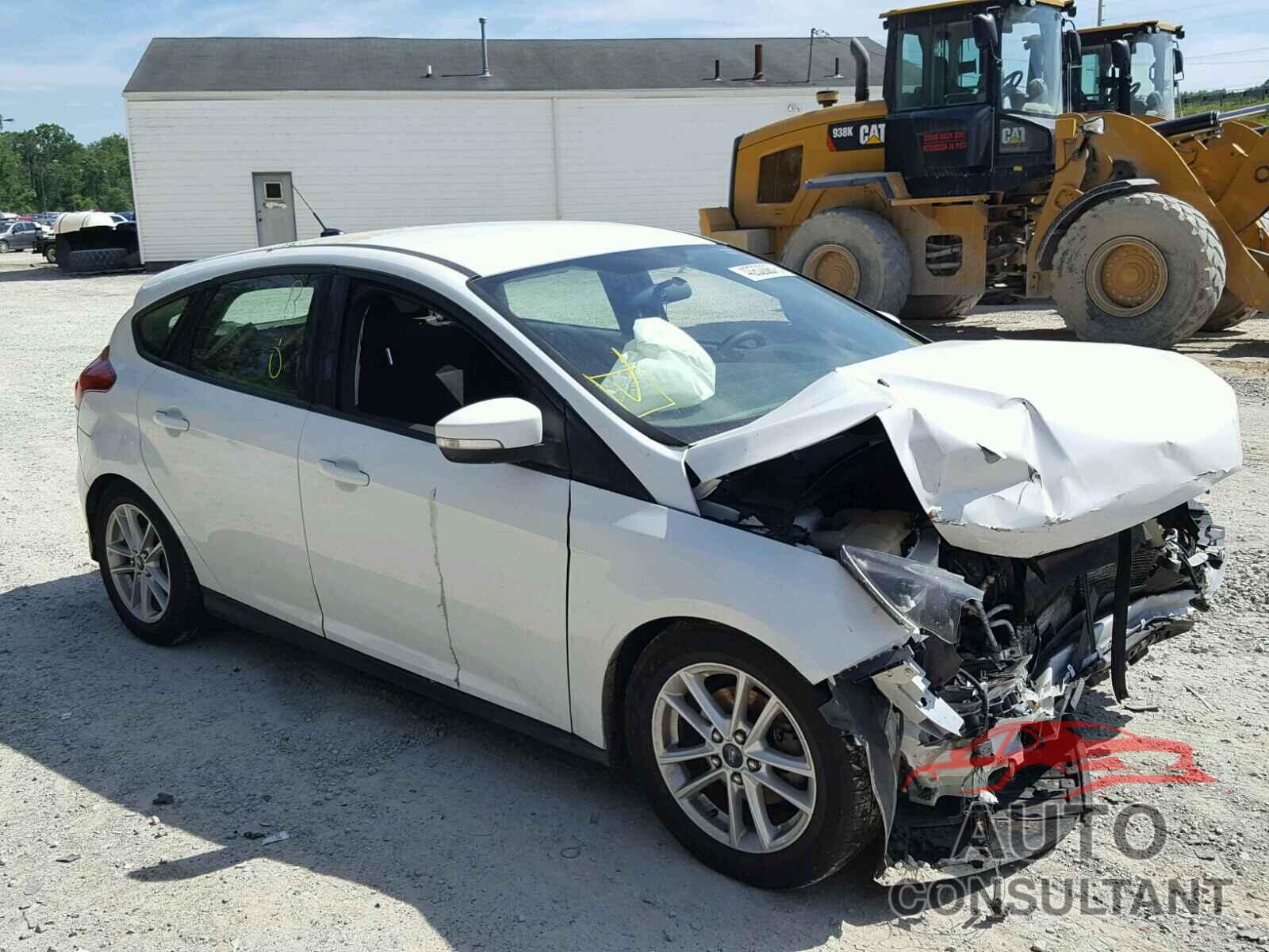 FORD FOCUS 2015 - 1FADP3K26FL223640
