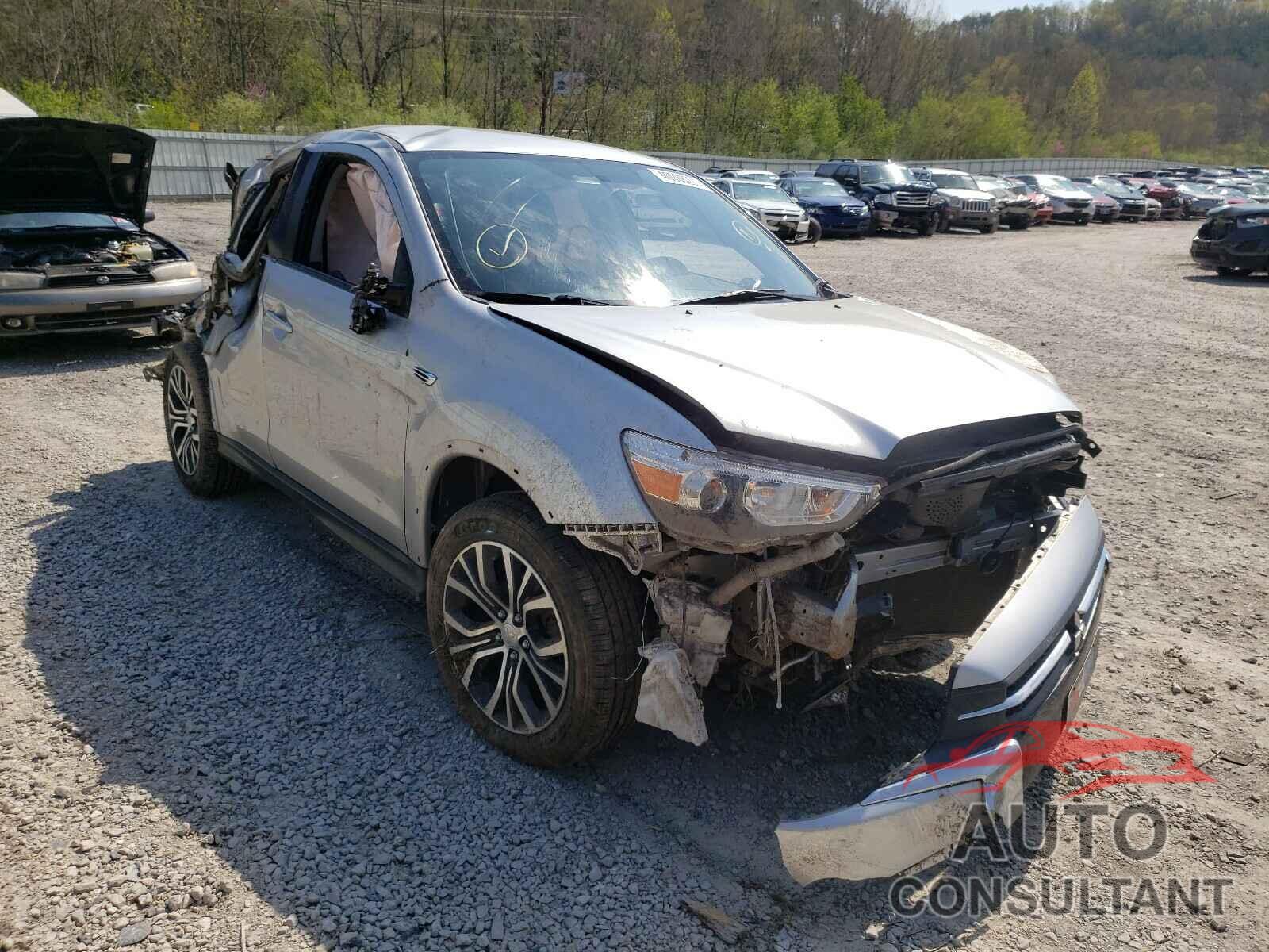 MITSUBISHI OUTLANDER 2018 - JA4AR3AW1JU017179