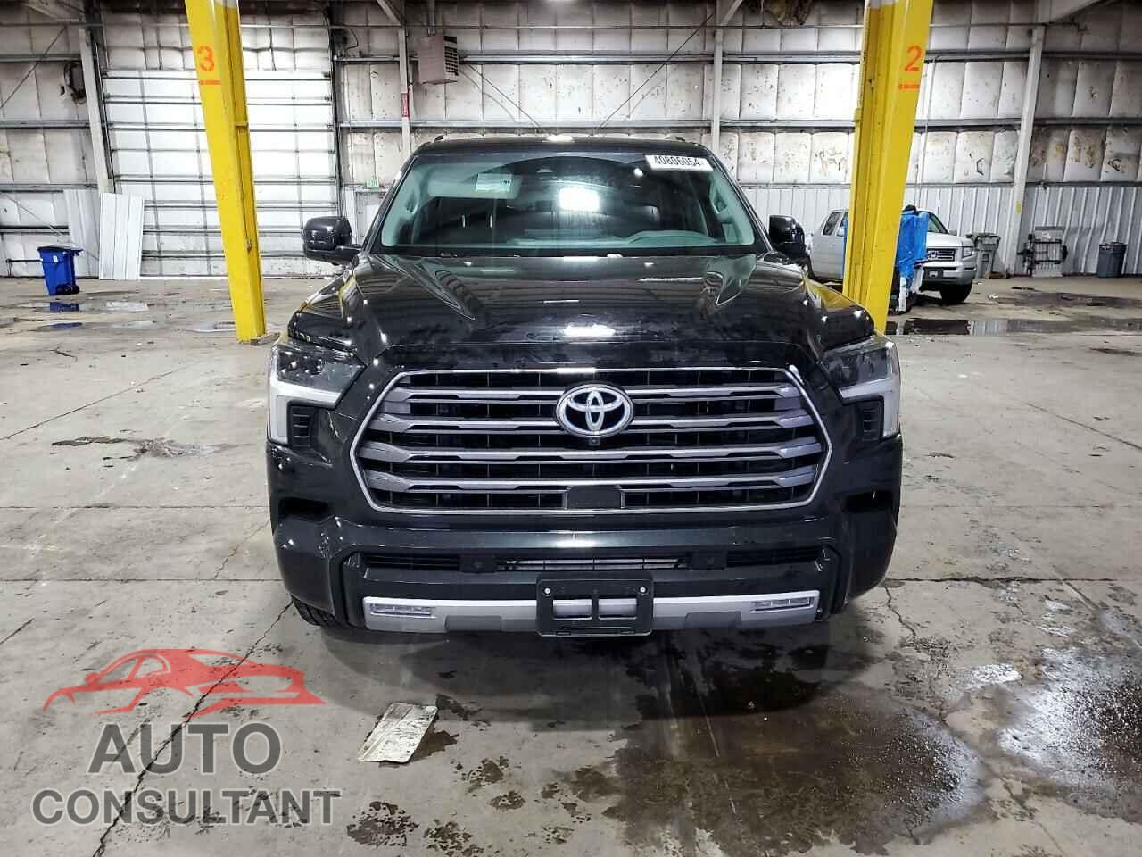 TOYOTA SEQUOIA 2023 - 7SVAAABA2PX018746