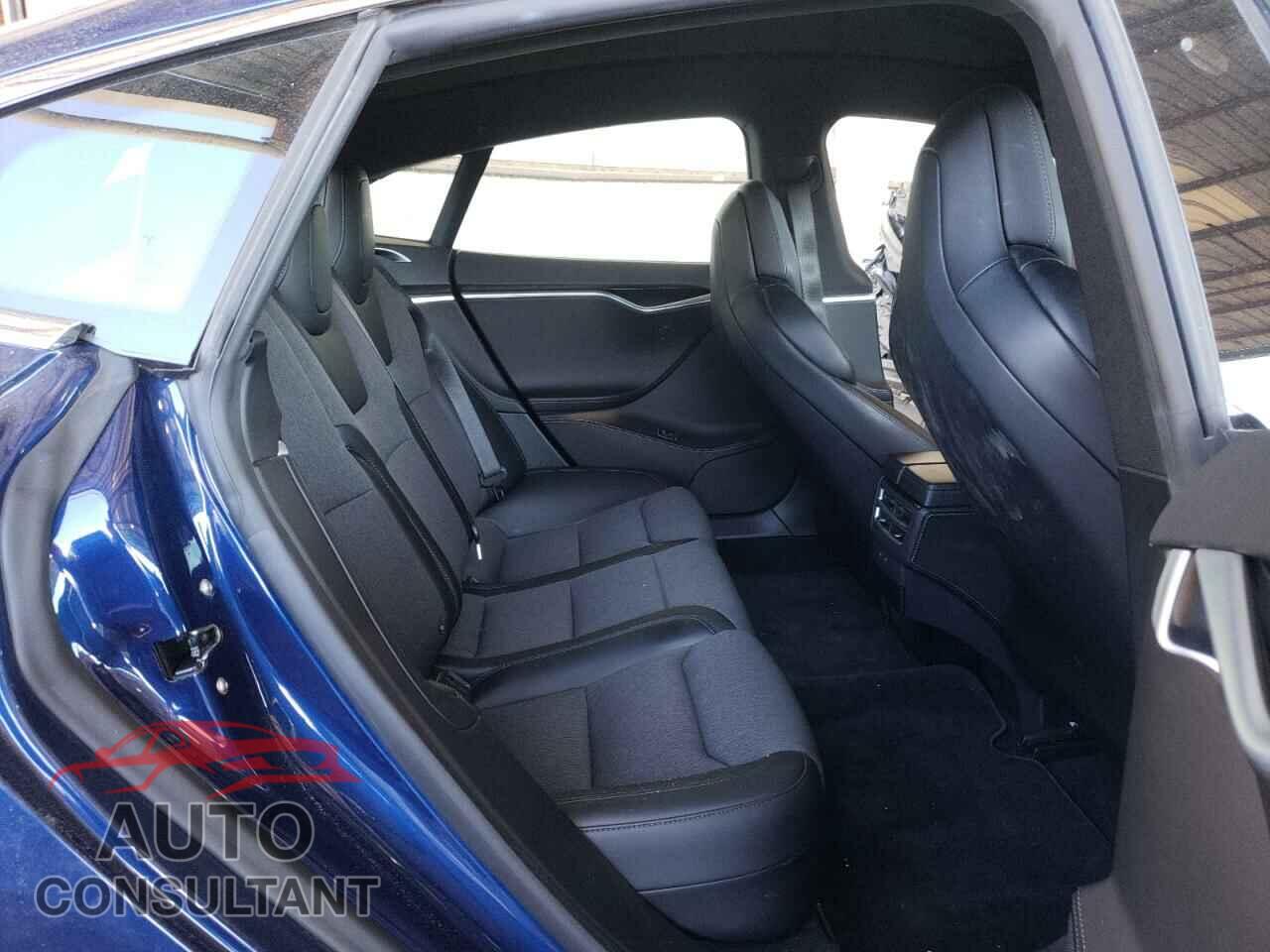 TESLA MODEL S 2017 - 5YJSA1E15HF233835