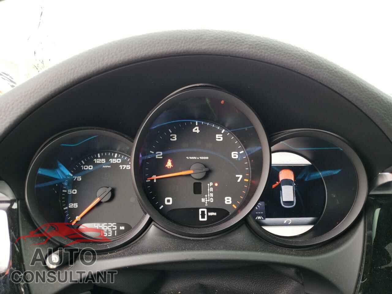 PORSCHE MACAN 2018 - WP1AA2A56JLB13179