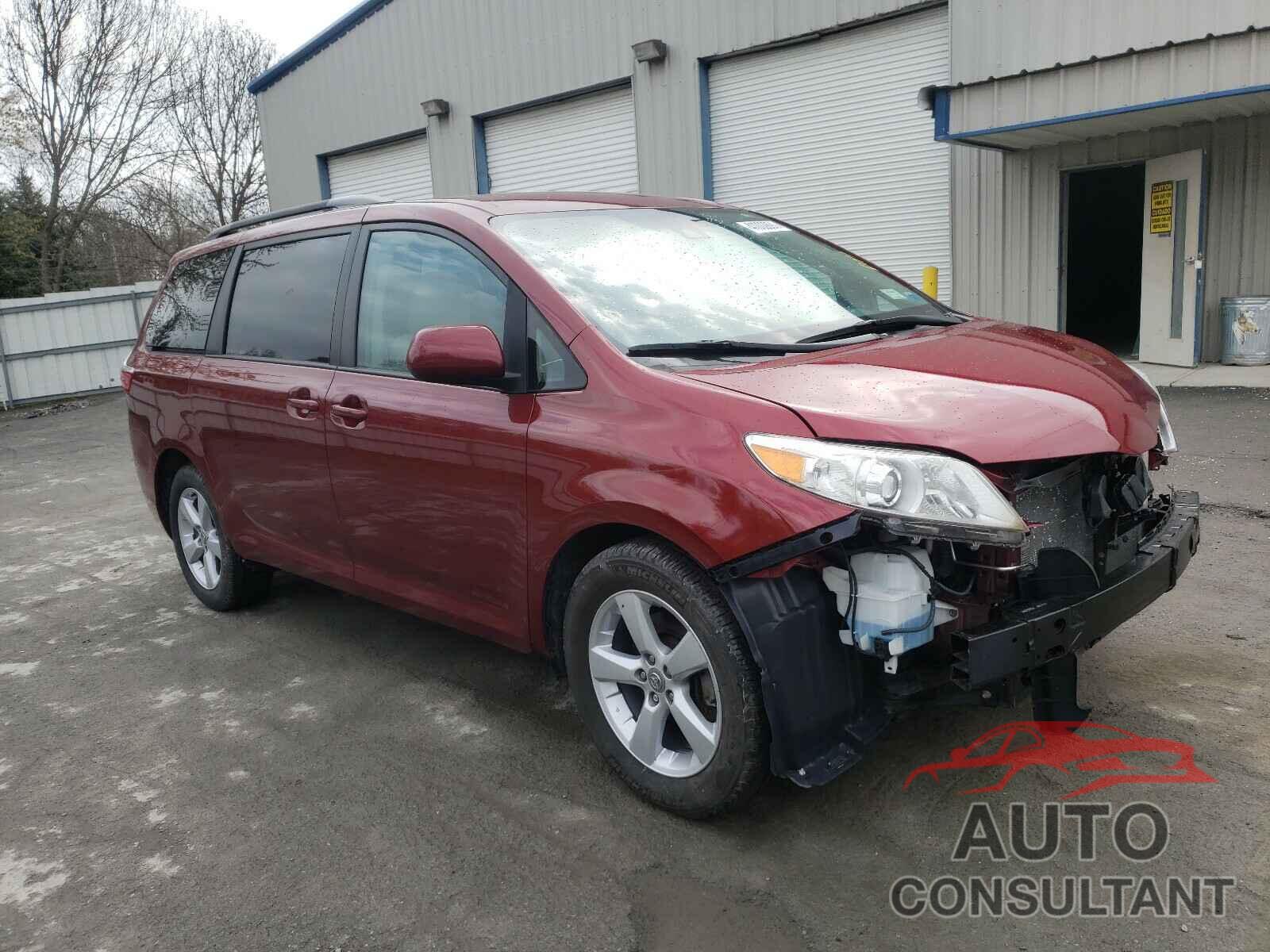 TOYOTA SIENNA 2018 - 5TDKZ3DC0JS930354