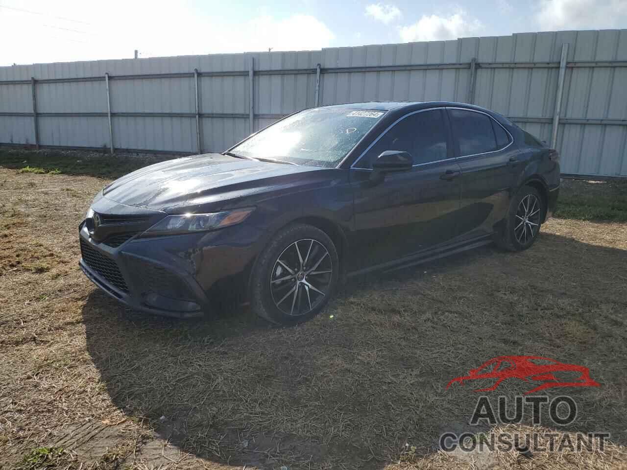 TOYOTA CAMRY 2021 - 4T1G11AK5MU514633