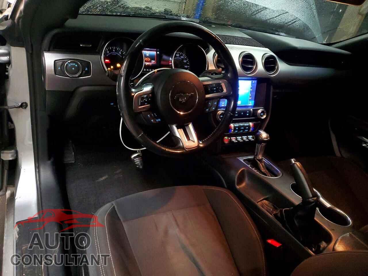 FORD MUSTANG 2020 - 1FA6P8TH4L5153595