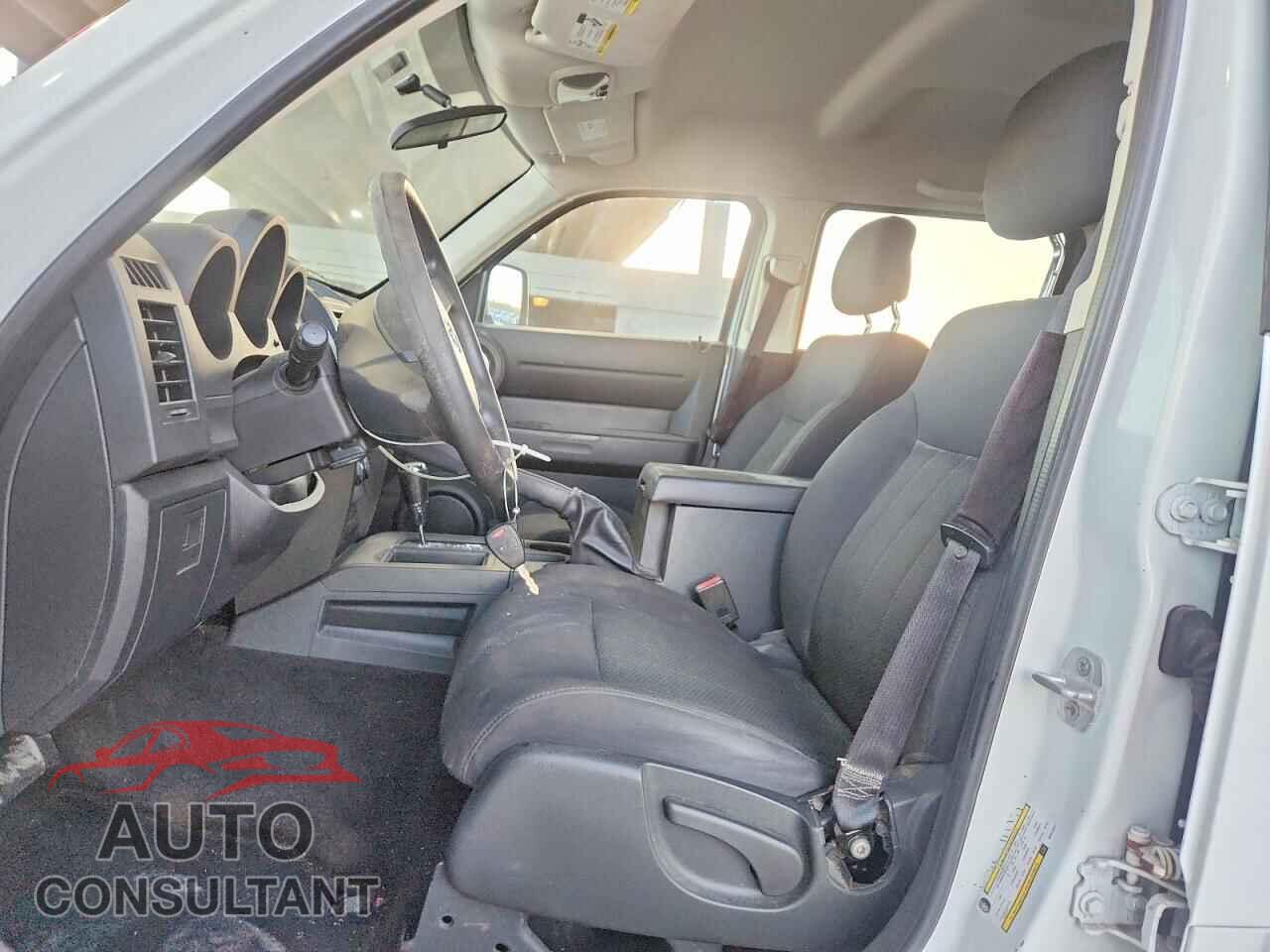 DODGE NITRO 2011 - 1D4PT4GK4BW512321