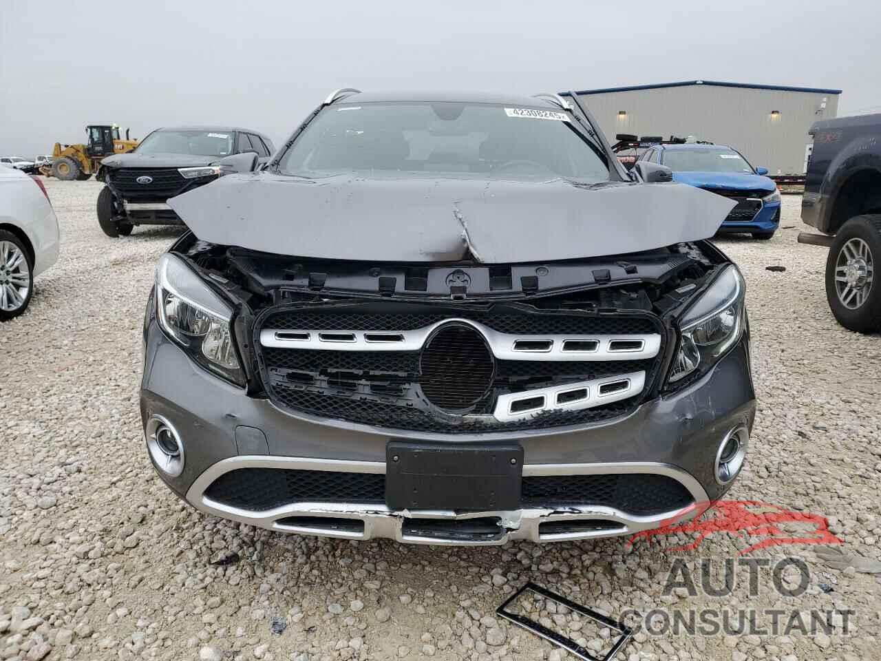 MERCEDES-BENZ GLA-CLASS 2019 - WDCTG4GBXKJ549106