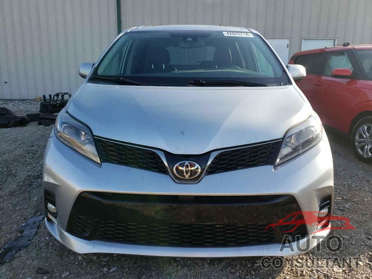 TOYOTA SIENNA 2019 - 5TDXZ3DC5KS972638