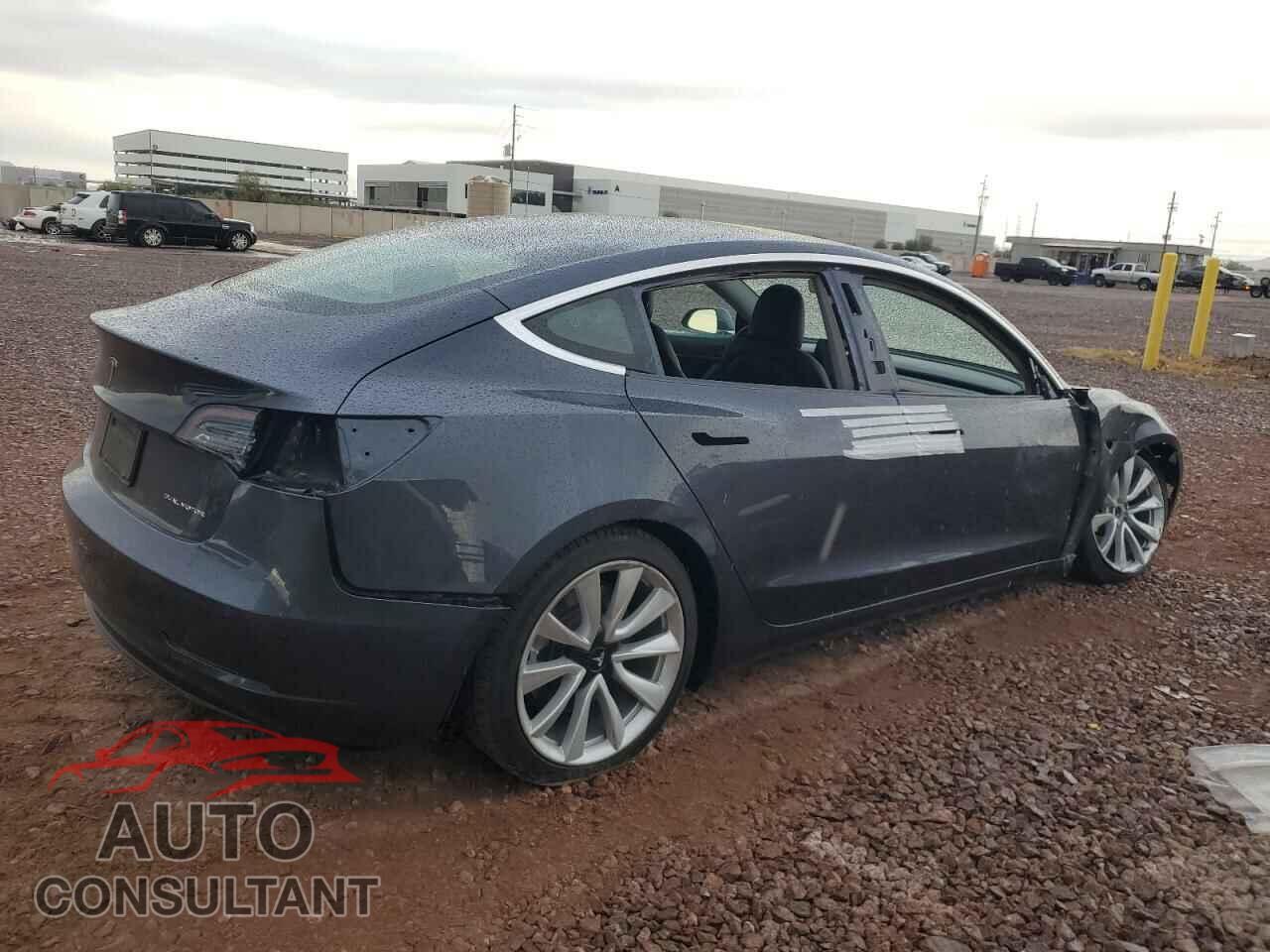 TESLA MODEL 3 2018 - 5YJ3E1EB6JF185107