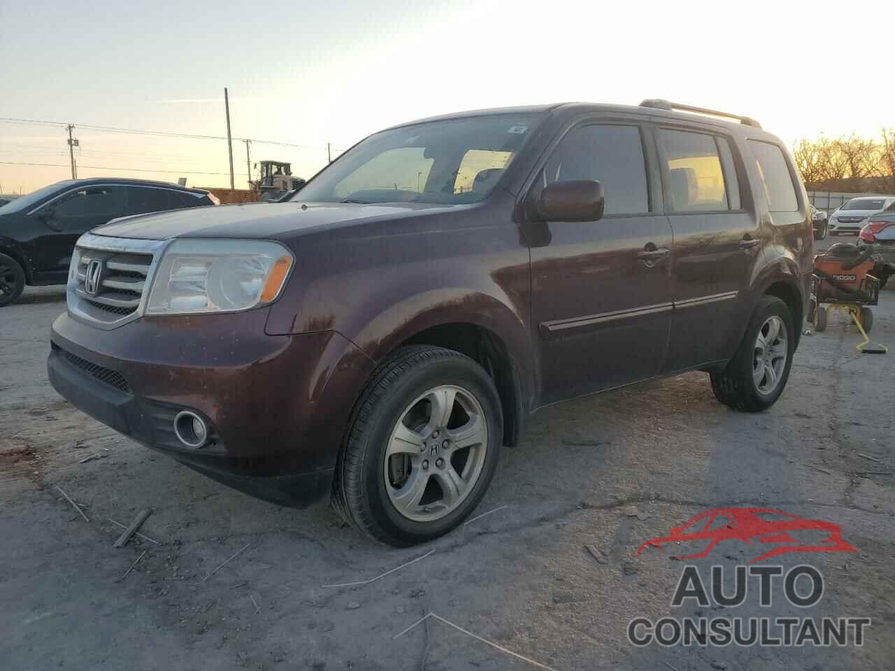 HONDA PILOT 2013 - 5FNYF4H48DB054380