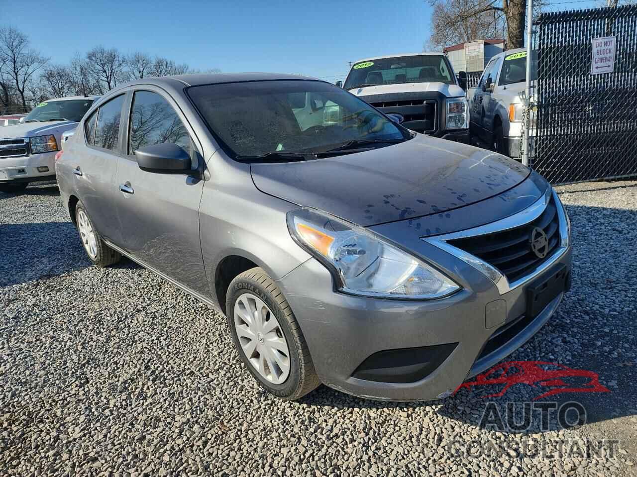 NISSAN VERSA 2018 - 3N1CN7AP1JL859026