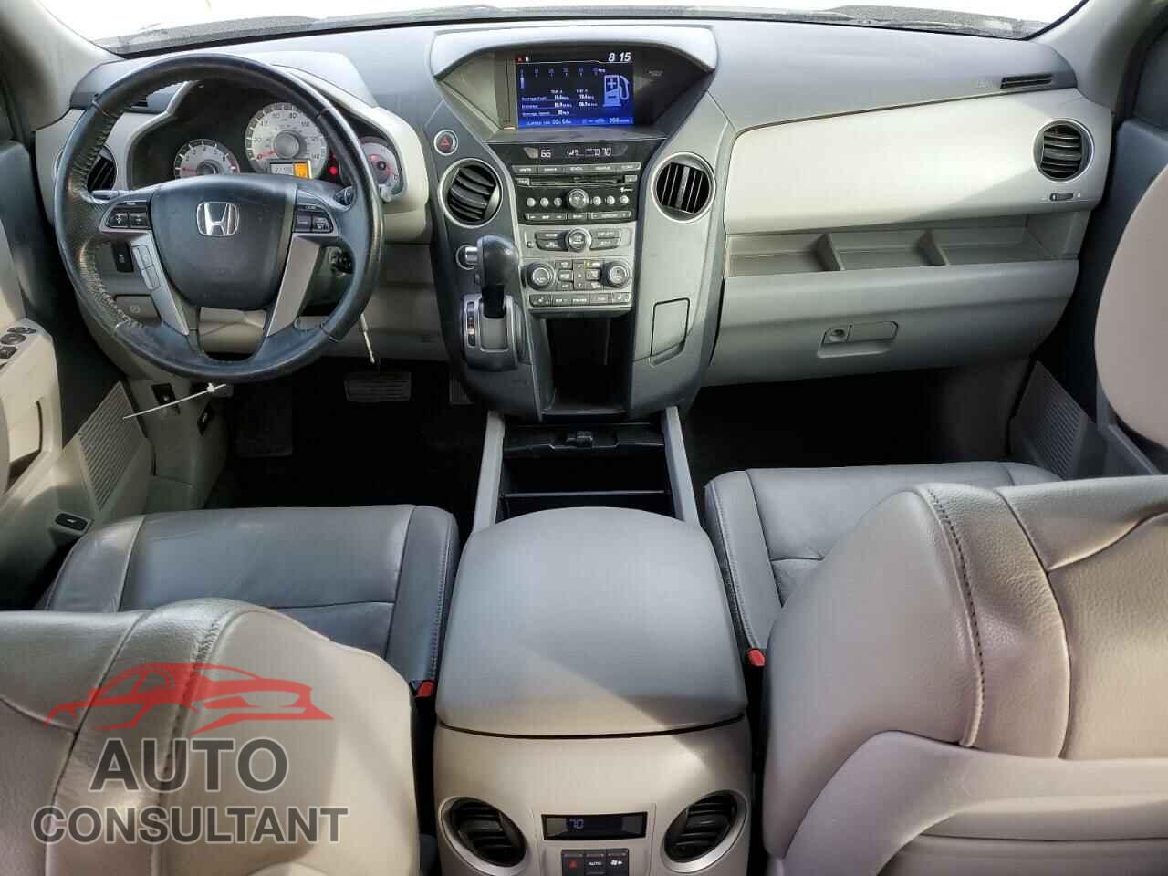 HONDA PILOT 2012 - 5FNYF4H52CB002167