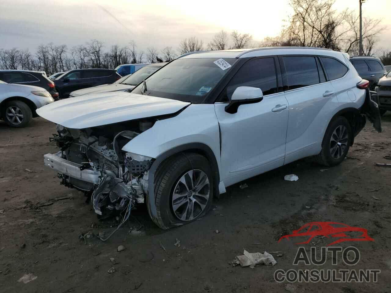 TOYOTA HIGHLANDER 2022 - 5TDGZRBH0NS242092