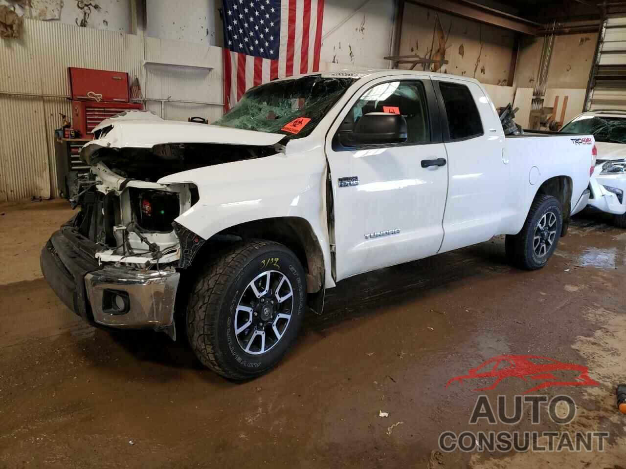 TOYOTA TUNDRA 2017 - 5TFUW5F11HX588118