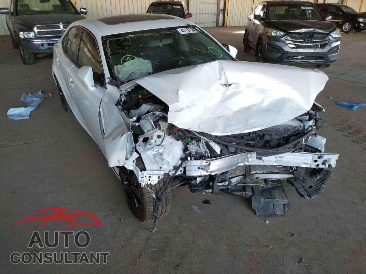 LEXUS IS 2016 - JTHBA1D20G5032093