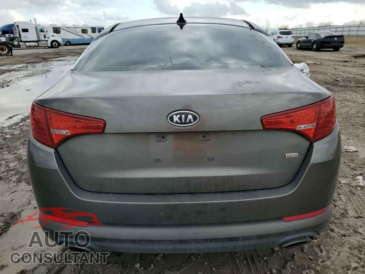 KIA OPTIMA 2011 - KNAGM4A72B5058085