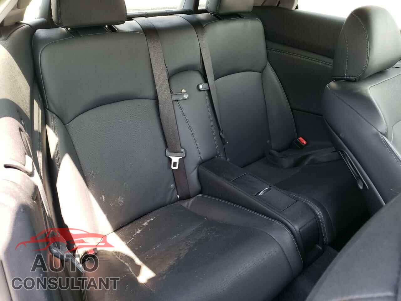 LEXUS IS 2015 - JTHFF2C20F2532569
