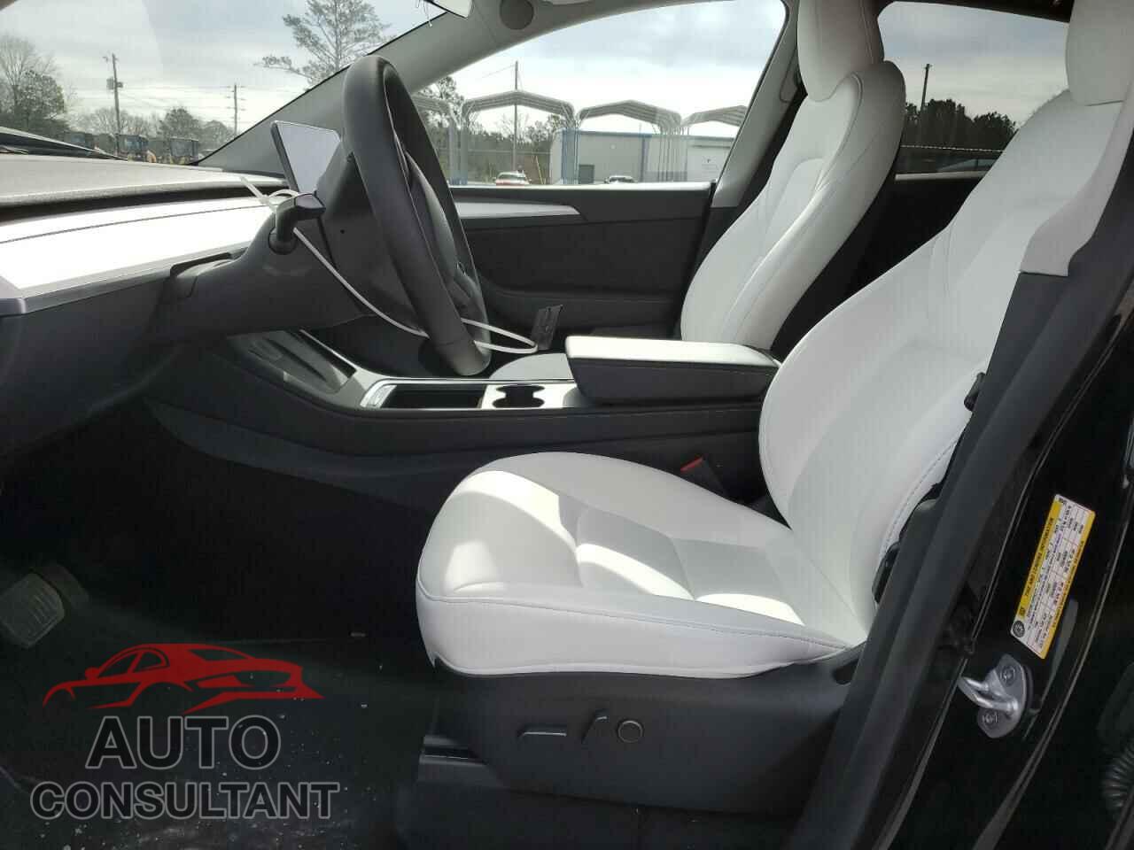 TESLA MODEL Y 2023 - 7SAYGDEE6PF893431