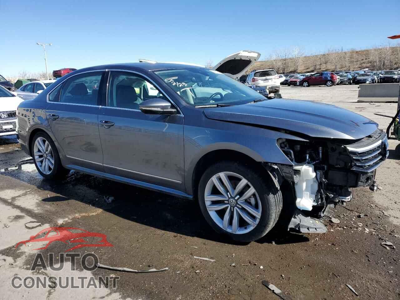 VOLKSWAGEN PASSAT 2017 - 1VWCT7A36HC077632