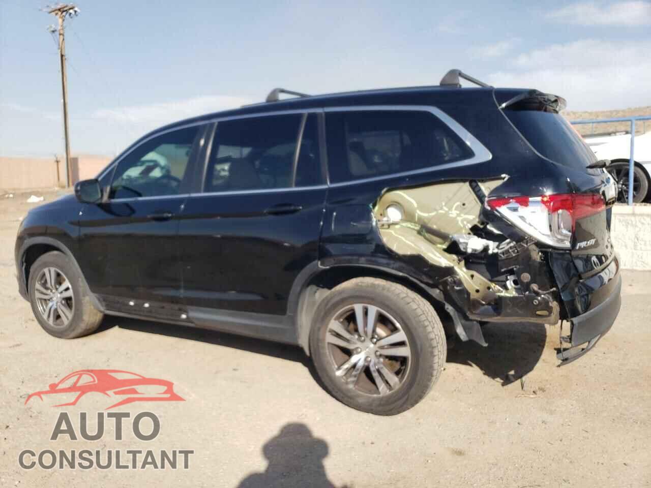 HONDA PILOT 2017 - 5FNYF5H3XHB017897