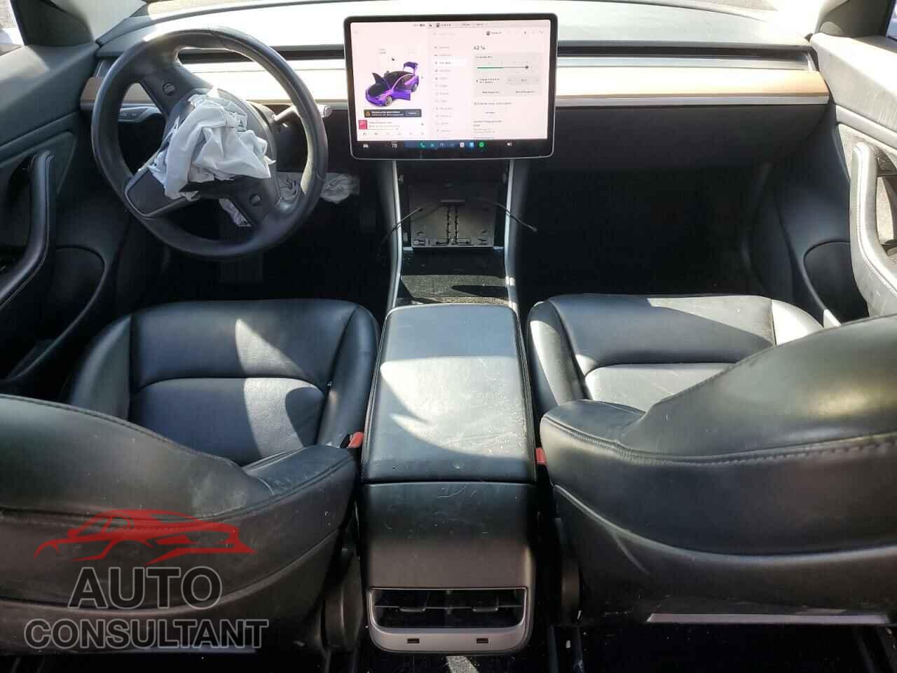 TESLA MODEL 3 2018 - 5YJ3E1EA5JF052748