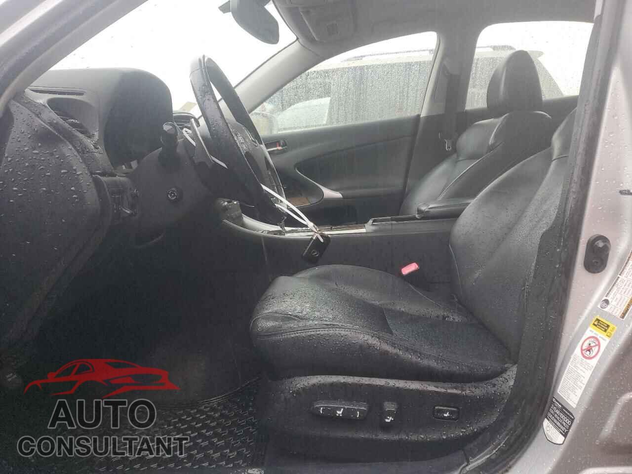 LEXUS IS 2010 - JTHCF5C27A5040133