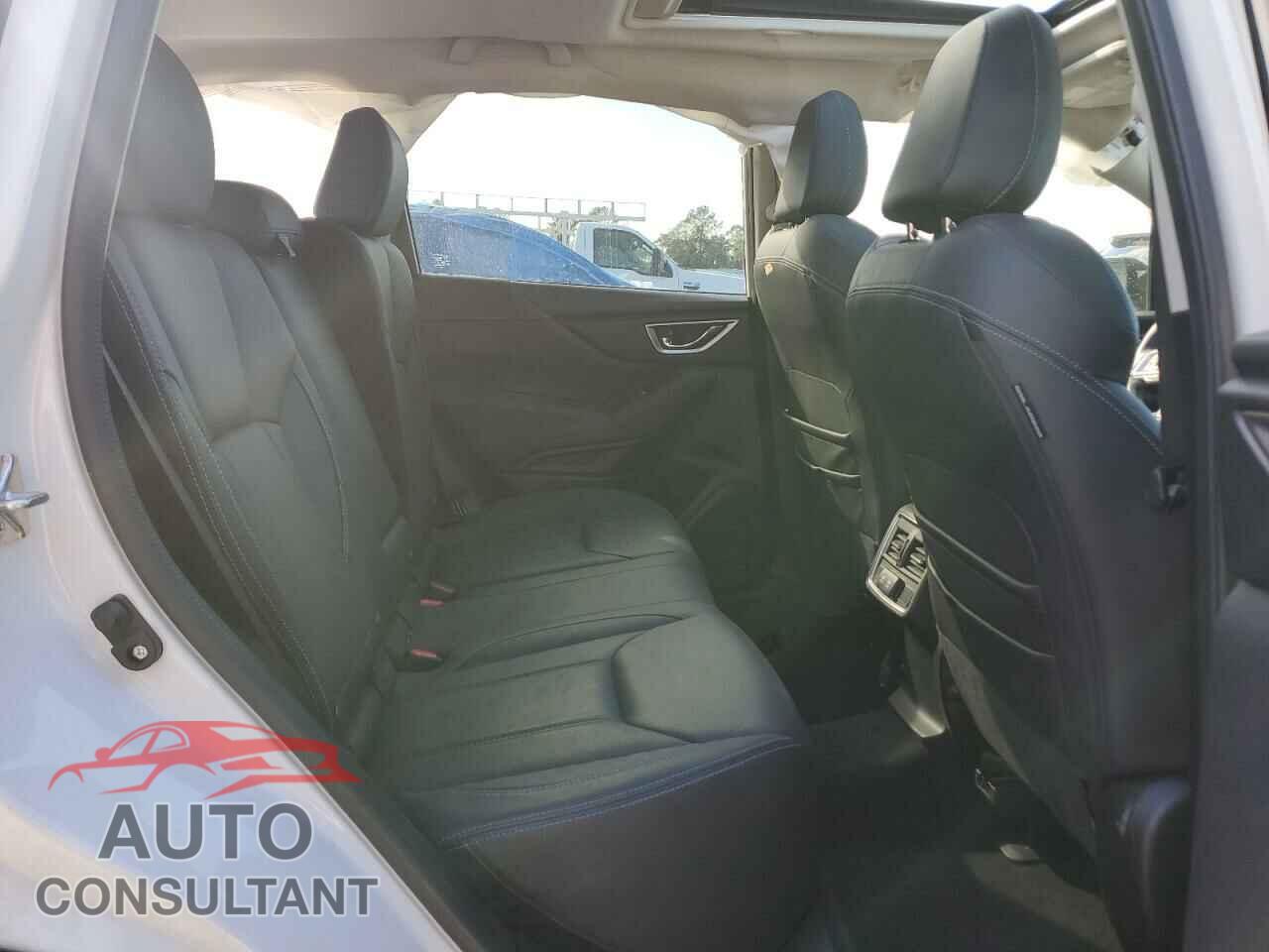 SUBARU FORESTER 2019 - JF2SKAUC4KH403675