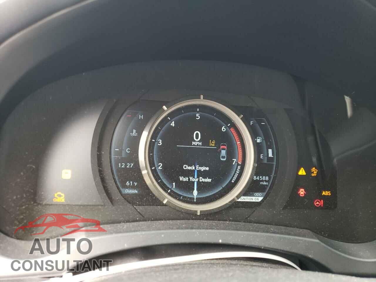 LEXUS IS 2018 - JTHBA1D27J5066877