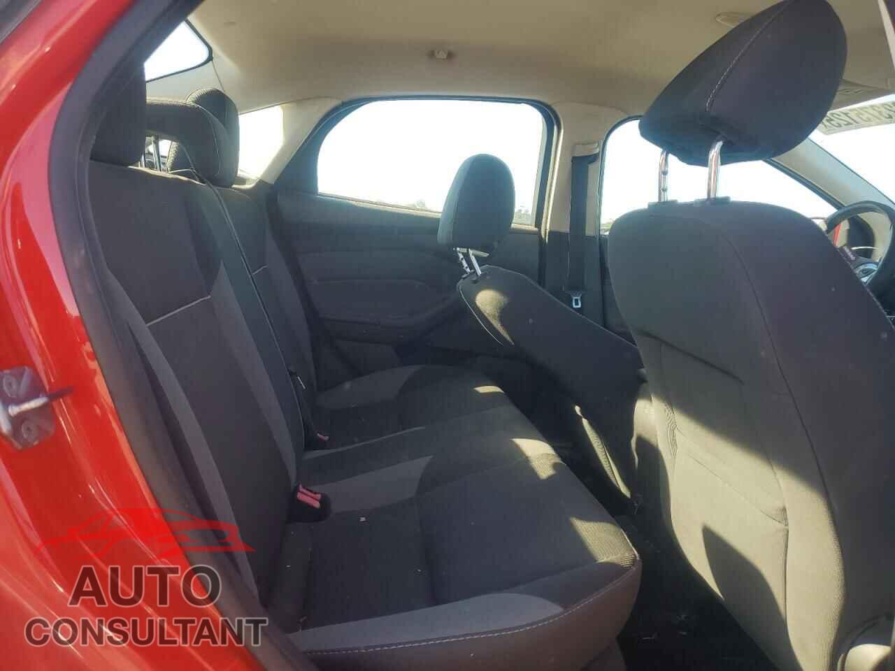 FORD FOCUS 2013 - 1FADP3F29DL288764