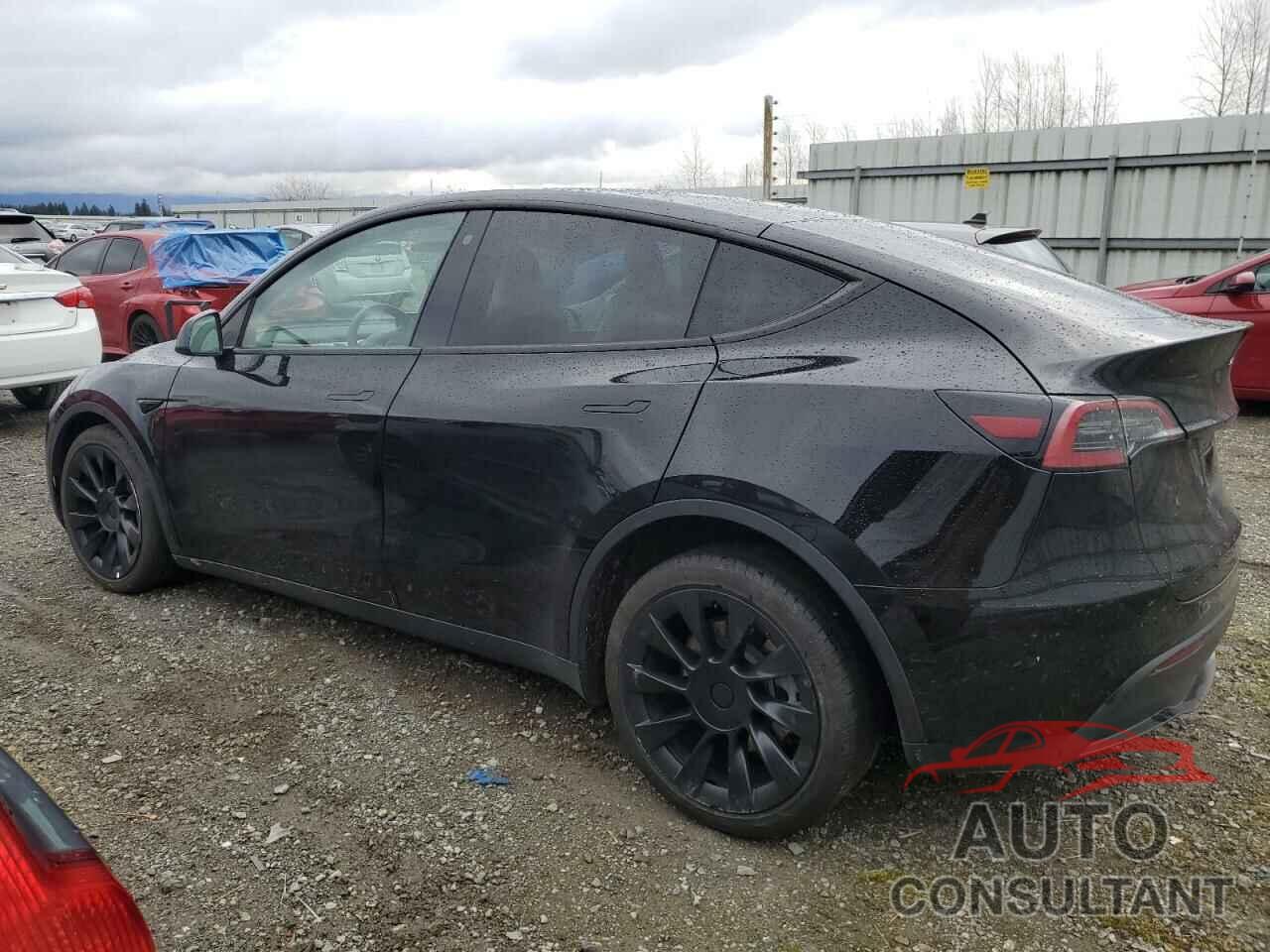 TESLA MODEL Y 2021 - 5YJYGAEE2MF202709