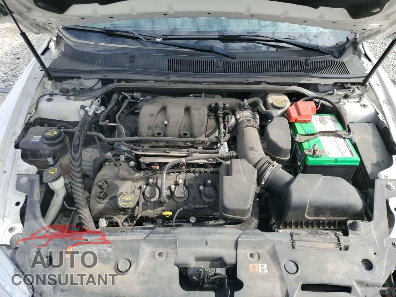 FORD TAURUS 2017 - 1FAHP2E80HG127784