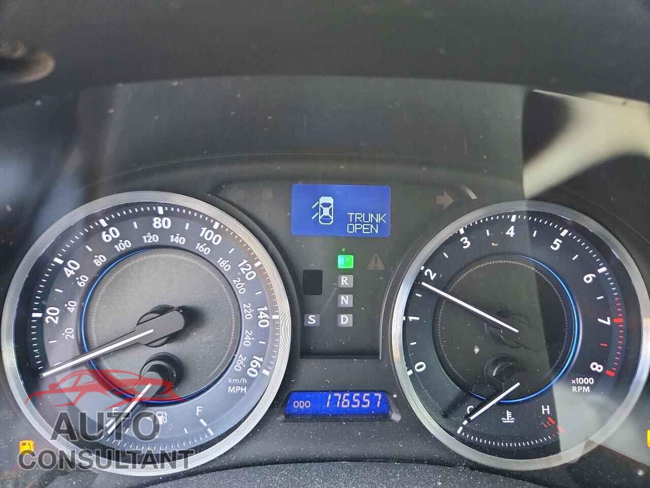 LEXUS IS 2011 - JTHBF5C20B5139857