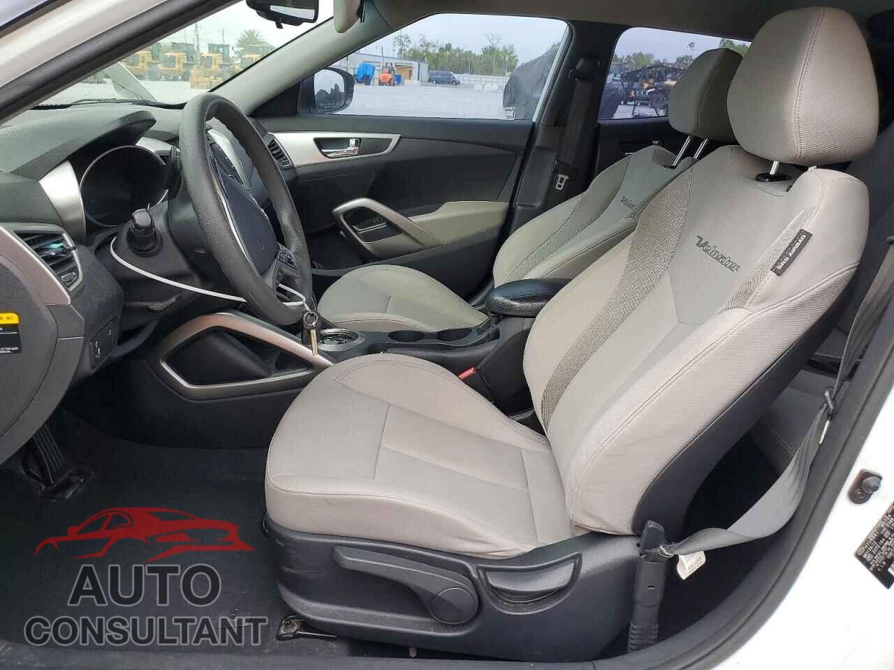 HYUNDAI VELOSTER 2013 - KMHTC6AD8DU087195
