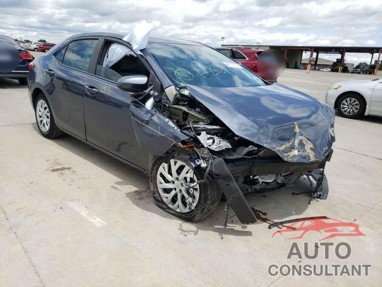 TOYOTA COROLLA 2018 - 5YFBURHE2JP851063