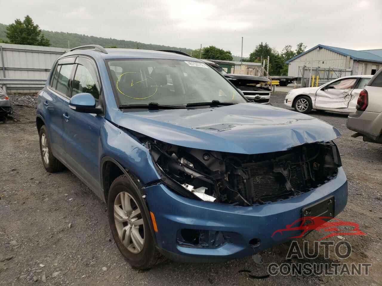 VOLKSWAGEN TIGUAN 2017 - WVGBV7AX4HK025493