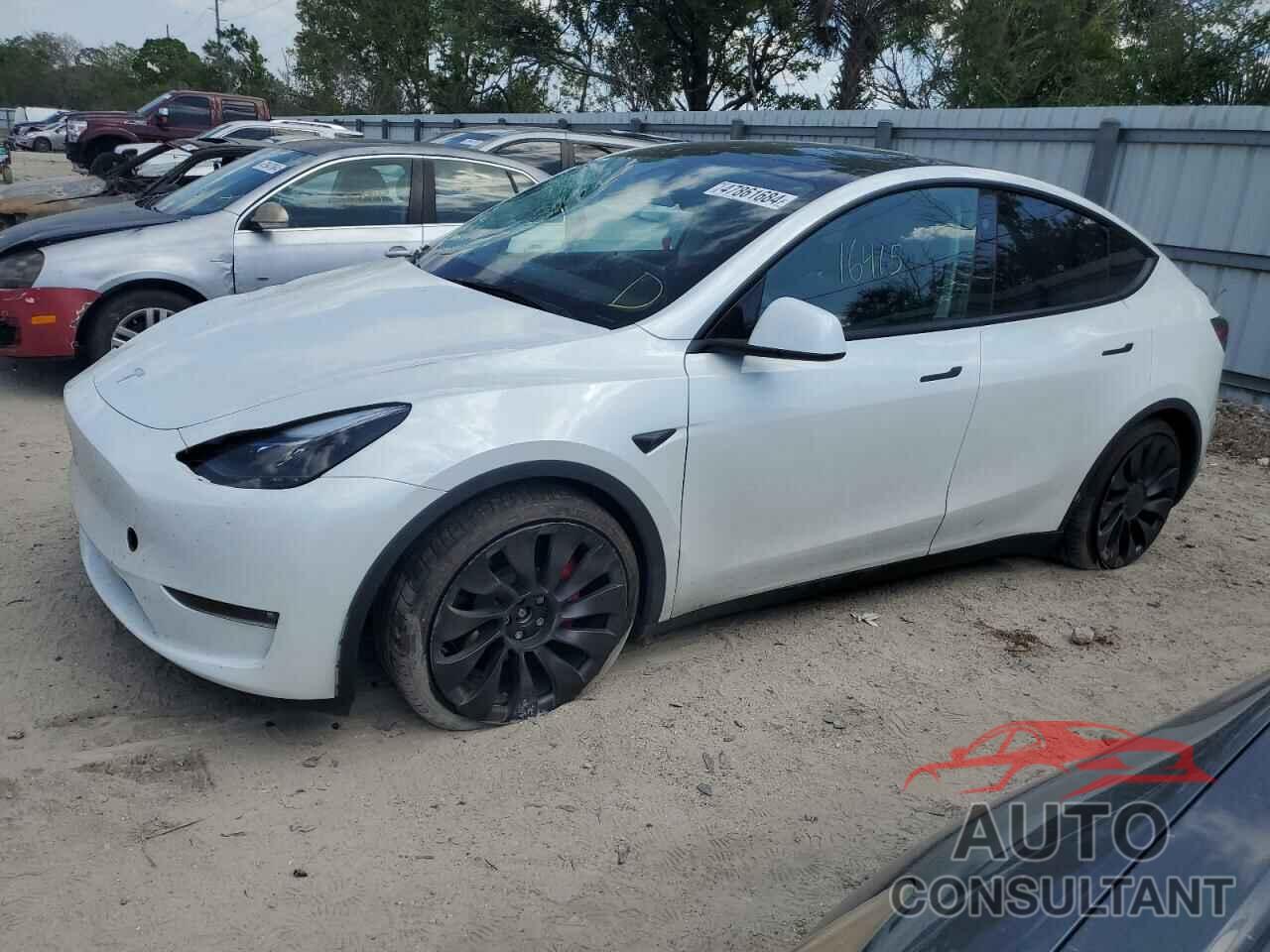 TESLA MODEL Y 2023 - 7SAYGDEF5PF885085