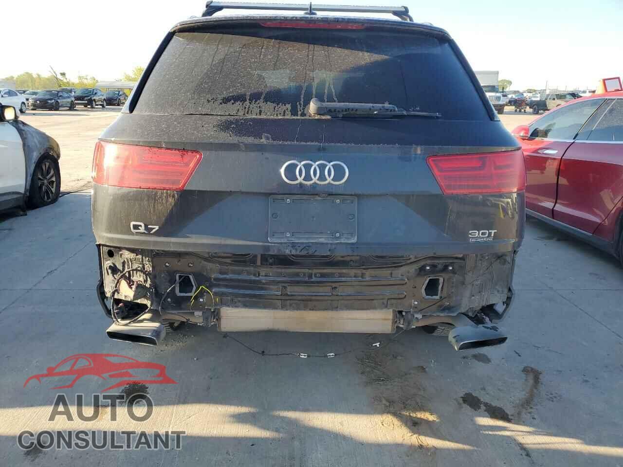 AUDI Q7 2018 - WA1VAAF79JD002508