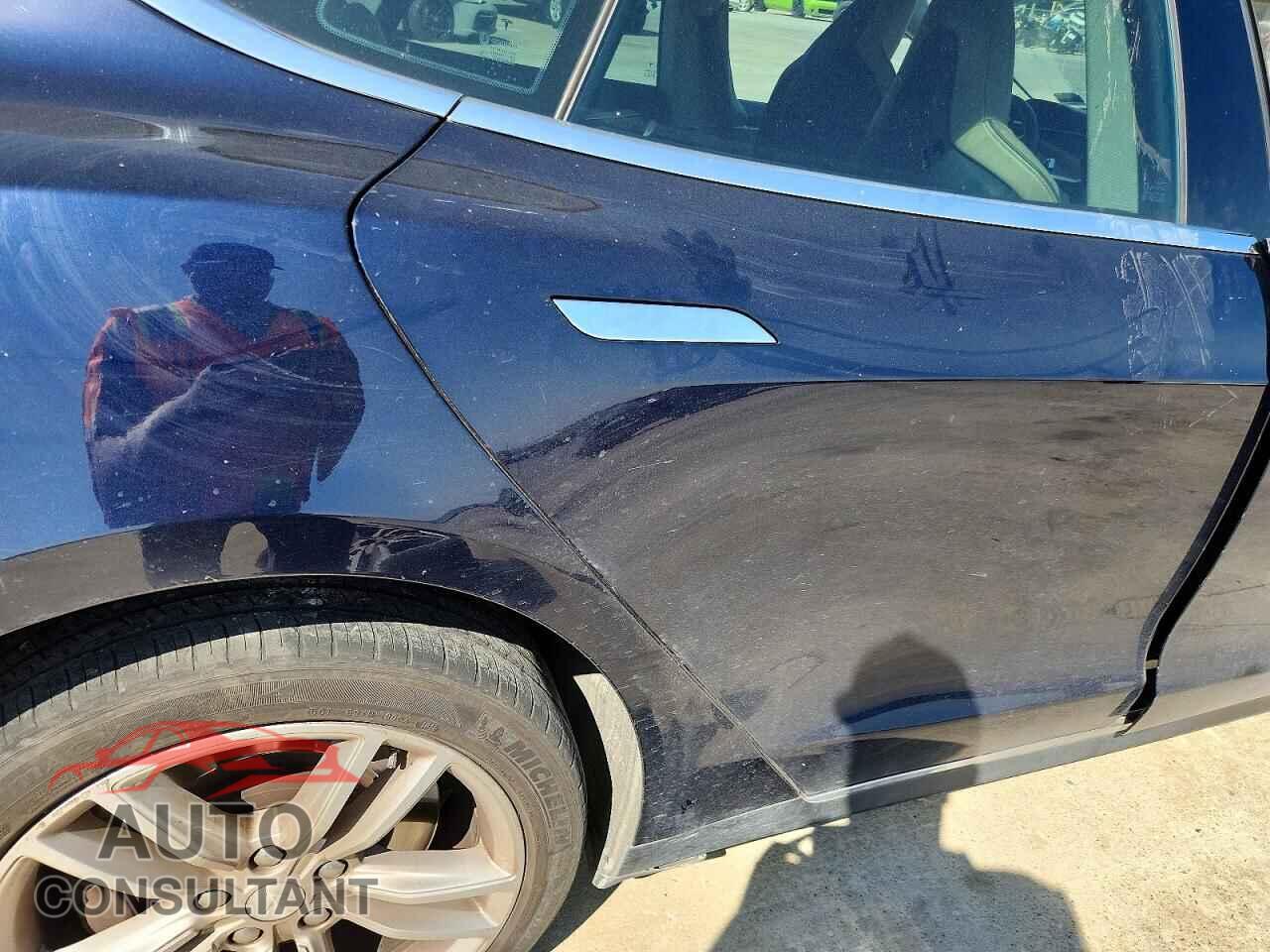 TESLA MODEL S 2013 - 5YJSA1CG8DFP21789