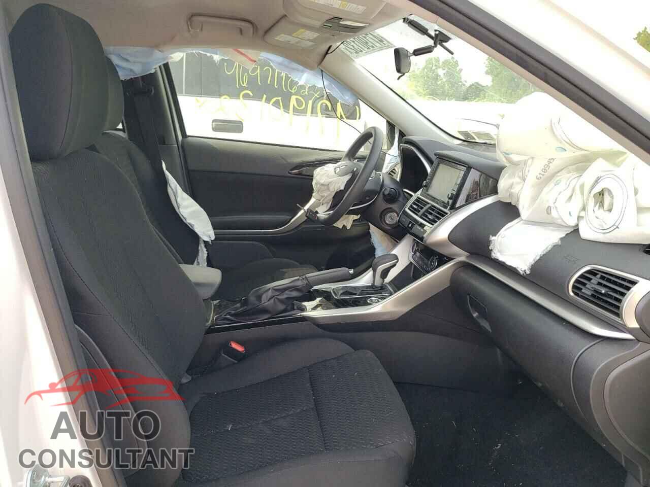 MITSUBISHI ECLIPSE 2018 - JA4AT3AA3JZ039659