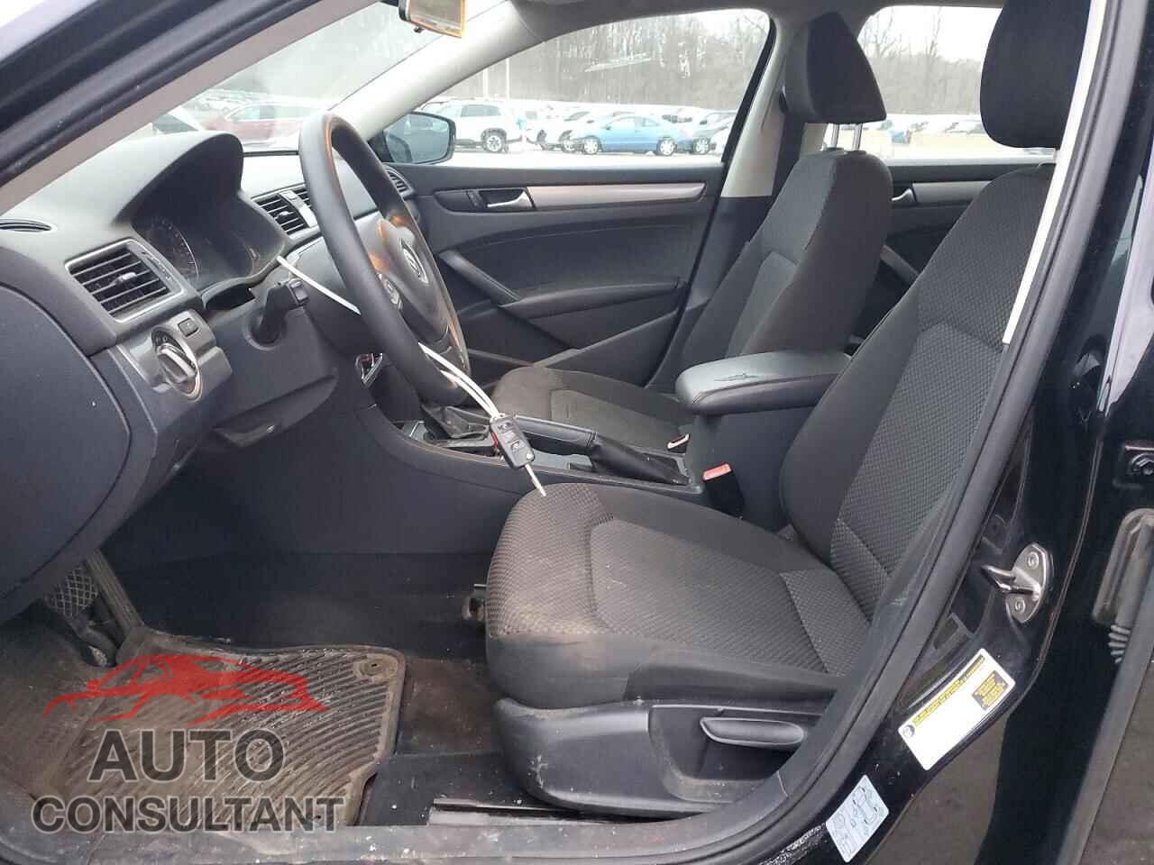 VOLKSWAGEN PASSAT 2014 - 1VWAP7A35EC008437