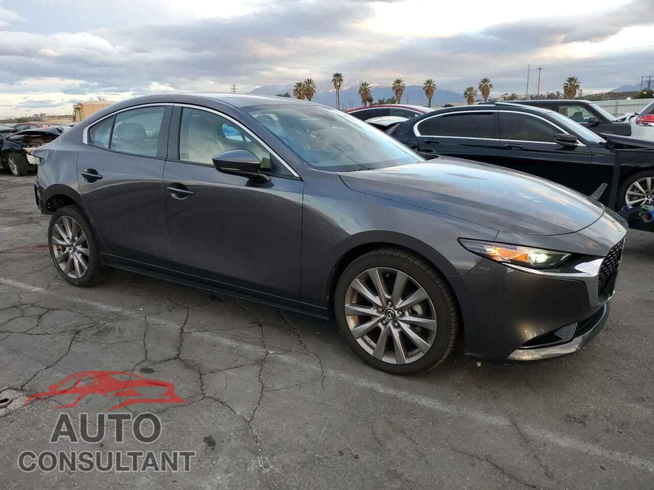MAZDA 3 2019 - 3MZBPADL8KM110175