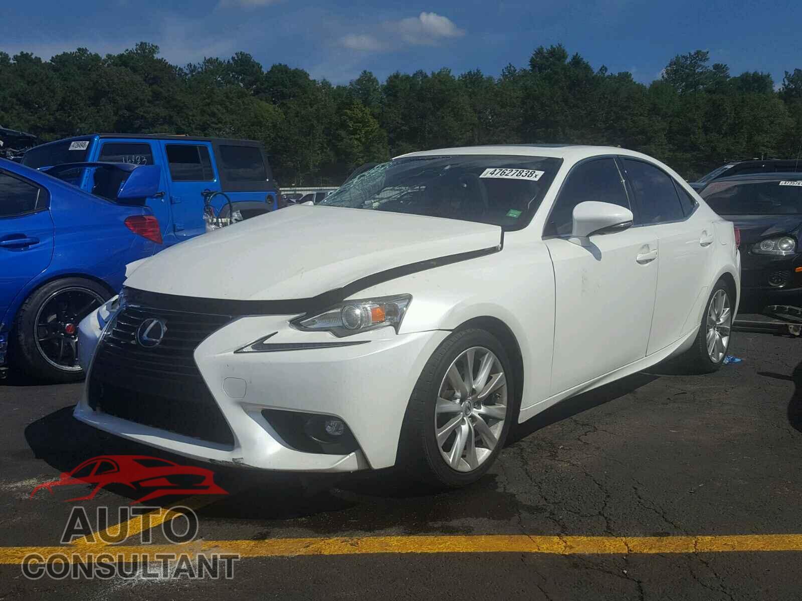 LEXUS IS 250 2015 - JTHBF1D23F5051124