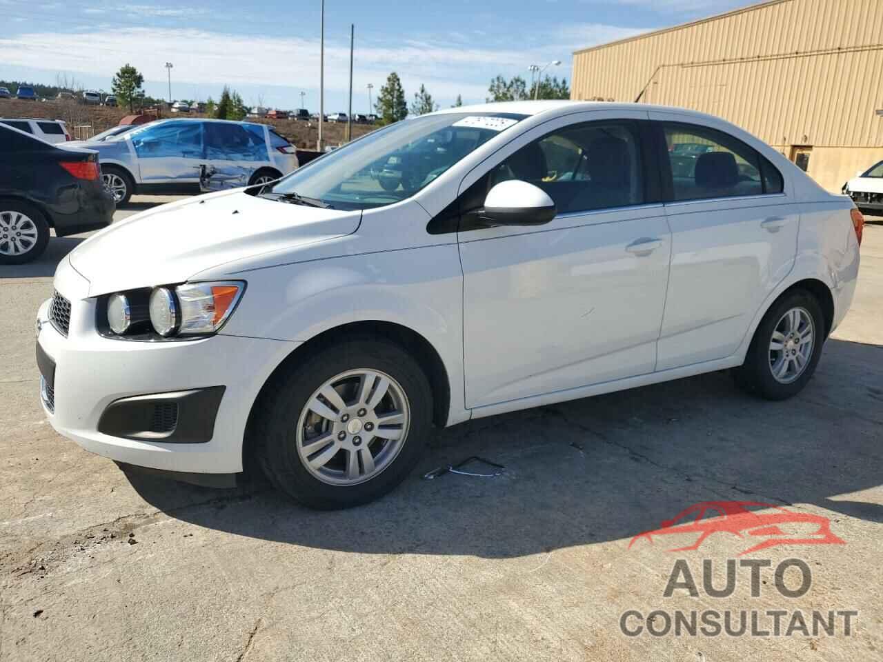 CHEVROLET SONIC 2014 - 1G1JC5SH7E4152863