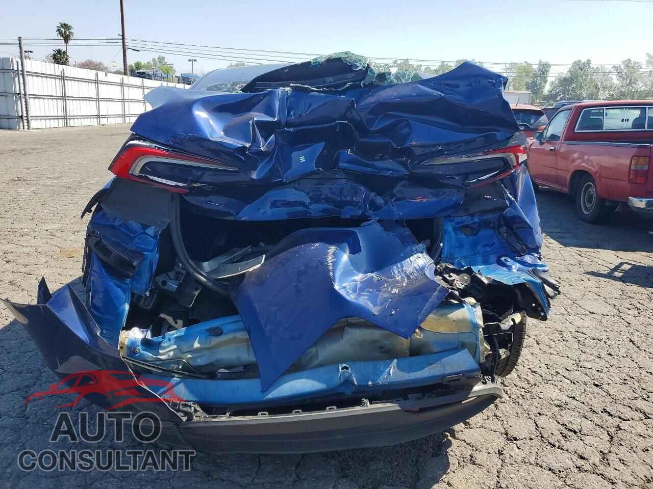 TESLA MODEL 3 2024 - 5YJ3E1EA0RF829476