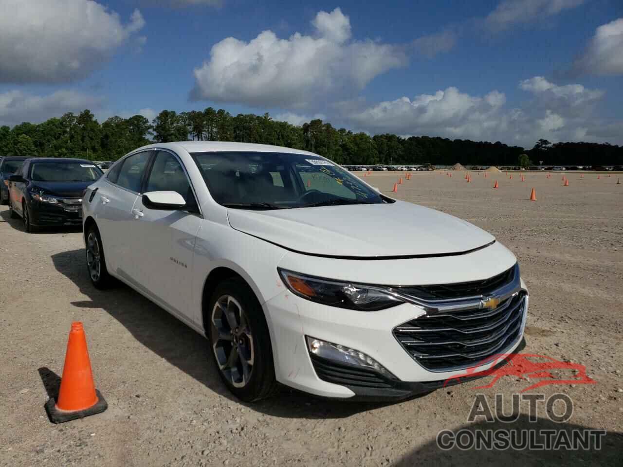 CHEVROLET MALIBU 2020 - 1G1ZD5ST2LF103088