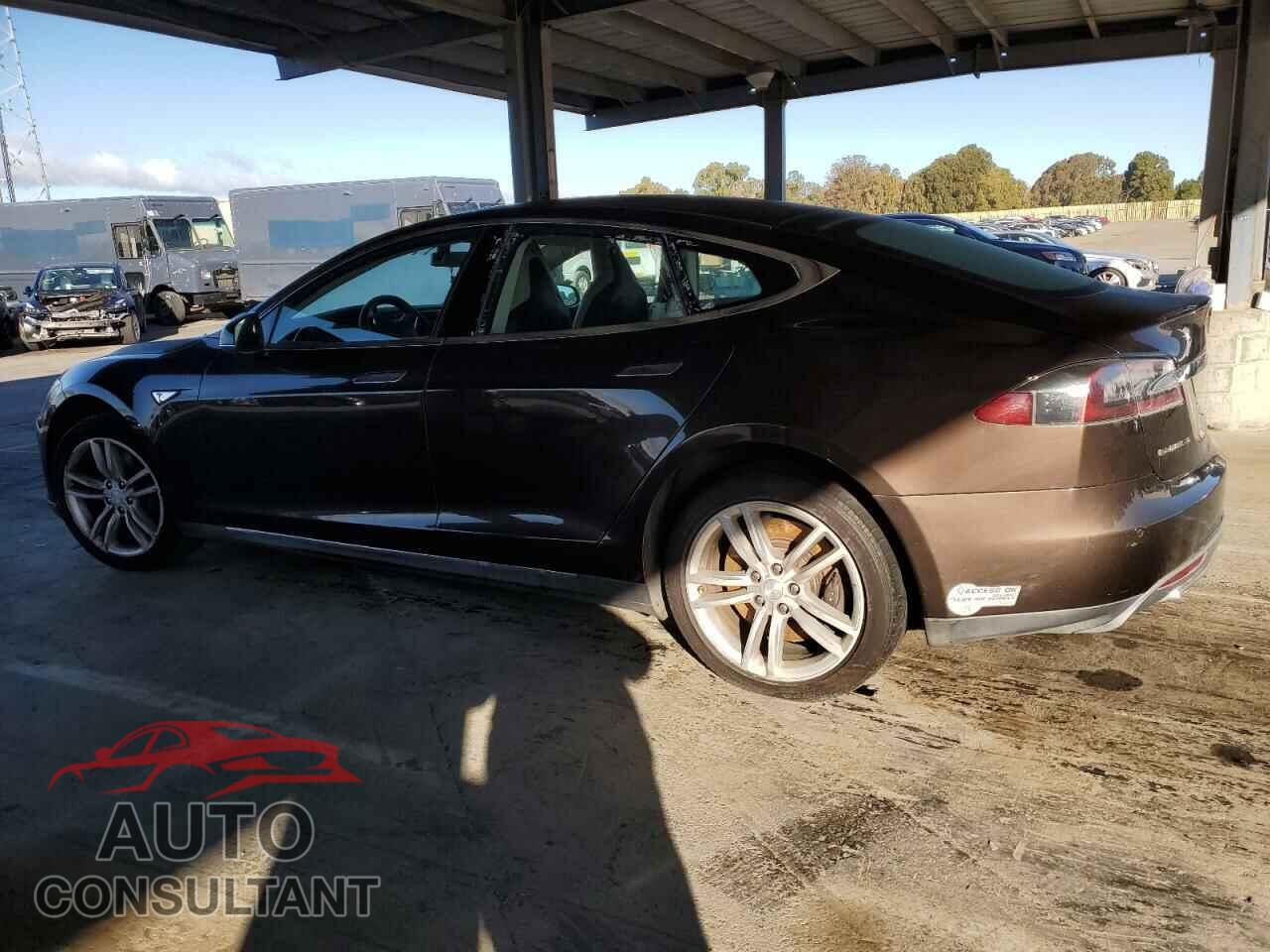 TESLA MODEL S 2014 - 5YJSA1H13EFP49831