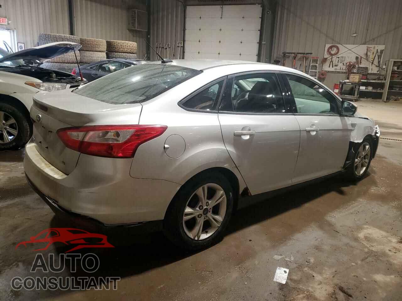 FORD FOCUS 2014 - 1FADP3F2XEL275295