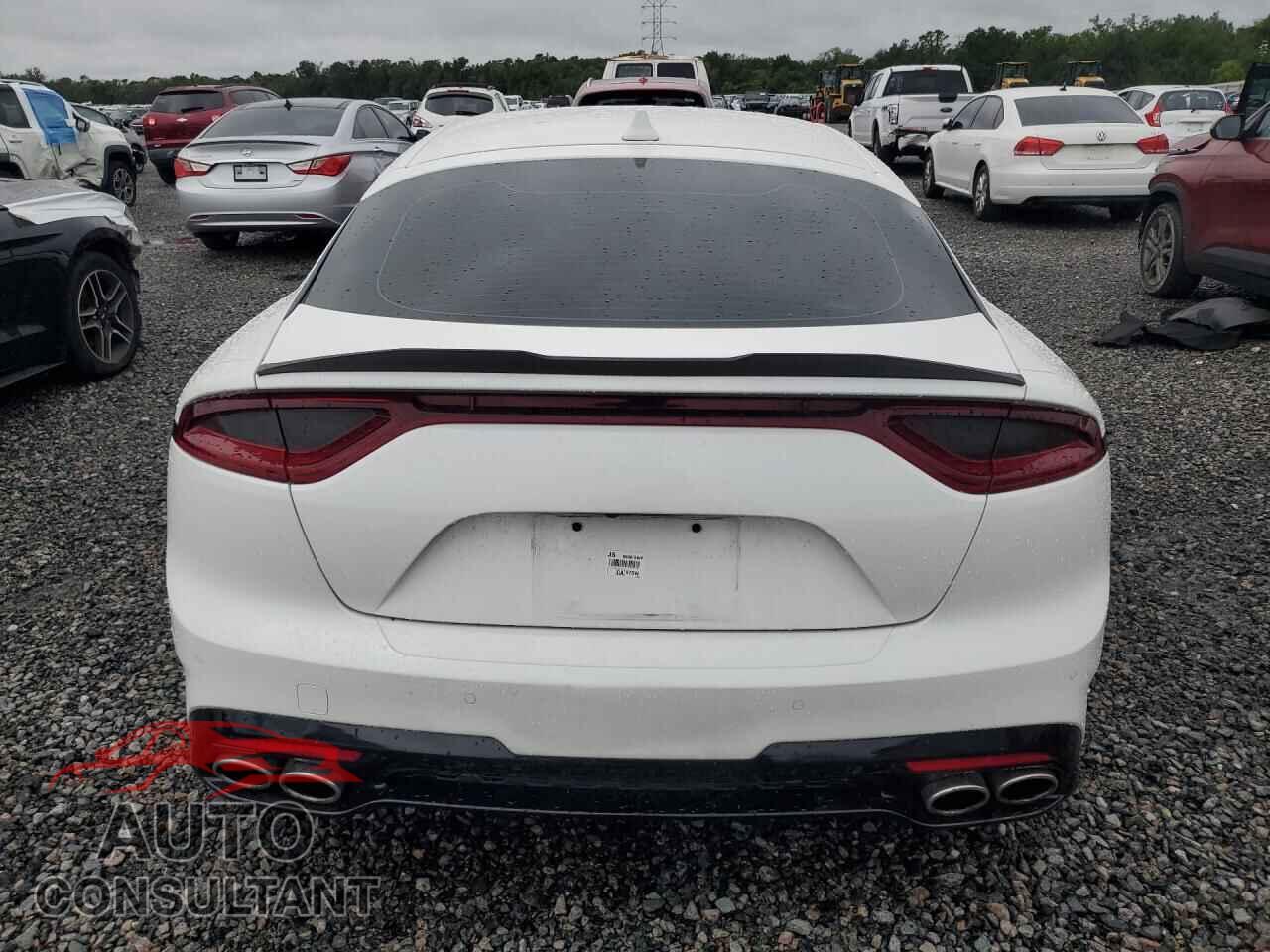KIA STINGER 2019 - KNAE35LC2K6068247