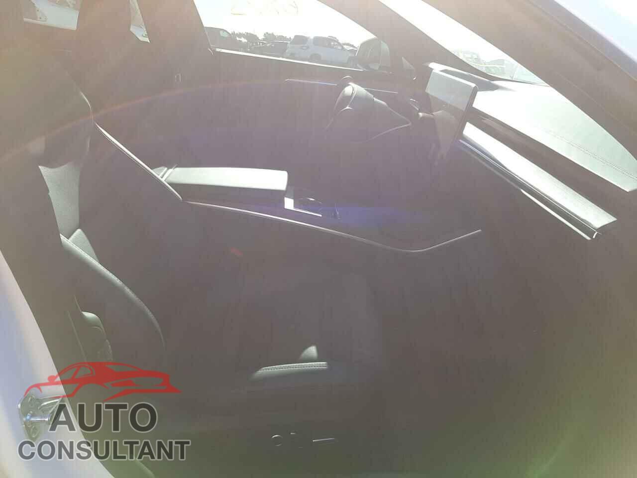 TESLA MODEL S 2022 - 5YJSA1E58NF470995