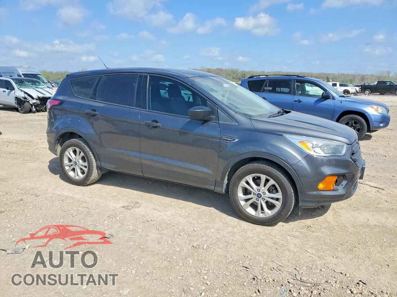 FORD ESCAPE 2017 - 1FMCU0F72HUC00903